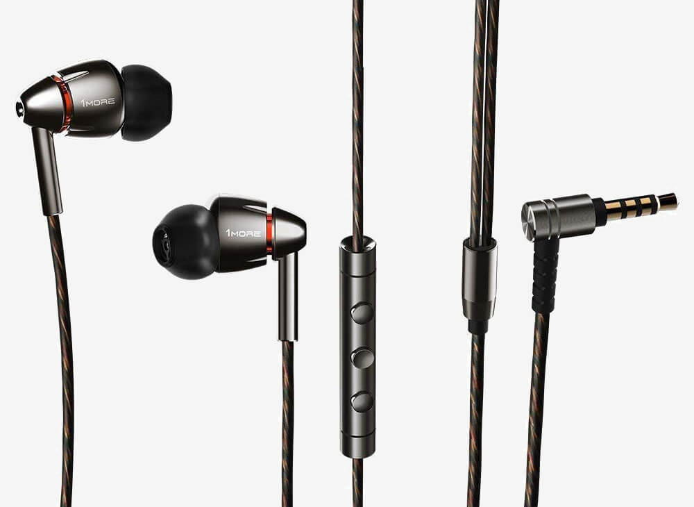 1MORE Quad-Driver Earbuds (E1010) and microphone
