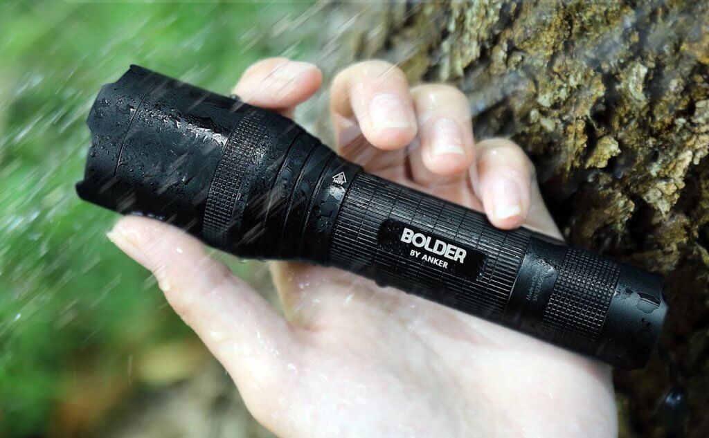 Anker Bolder LC90 in rain