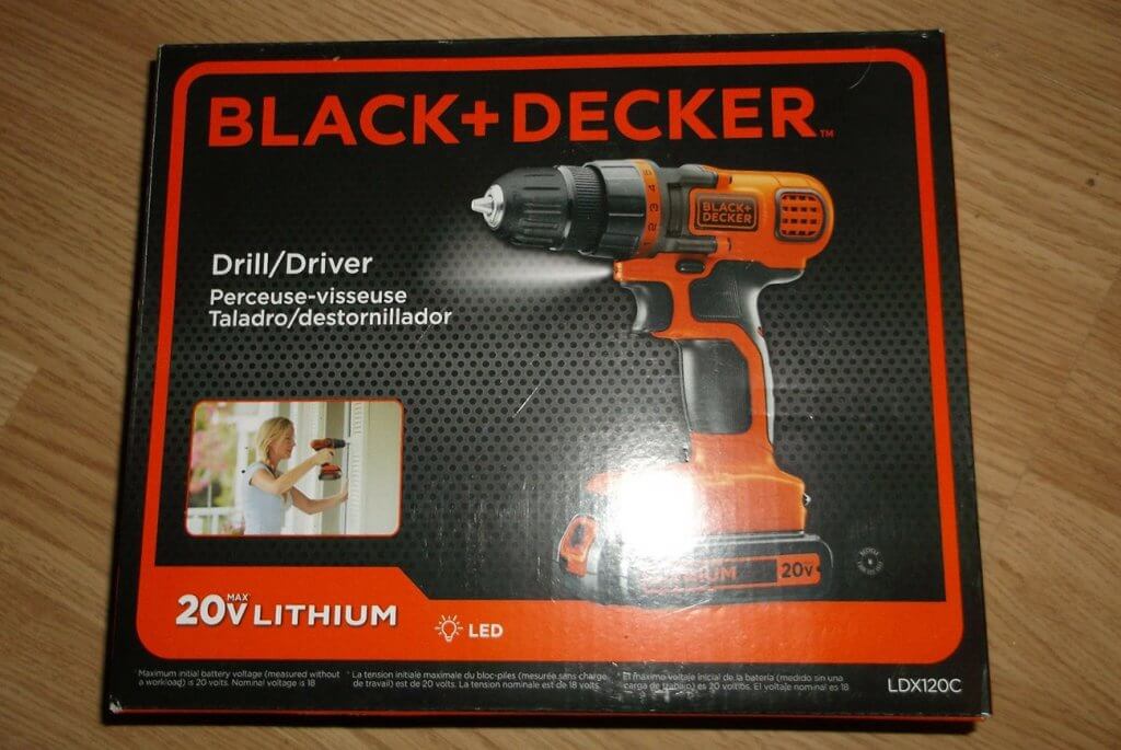 BLACK+DECKER 20V MAX Drill & Driver (LDX120C) box
