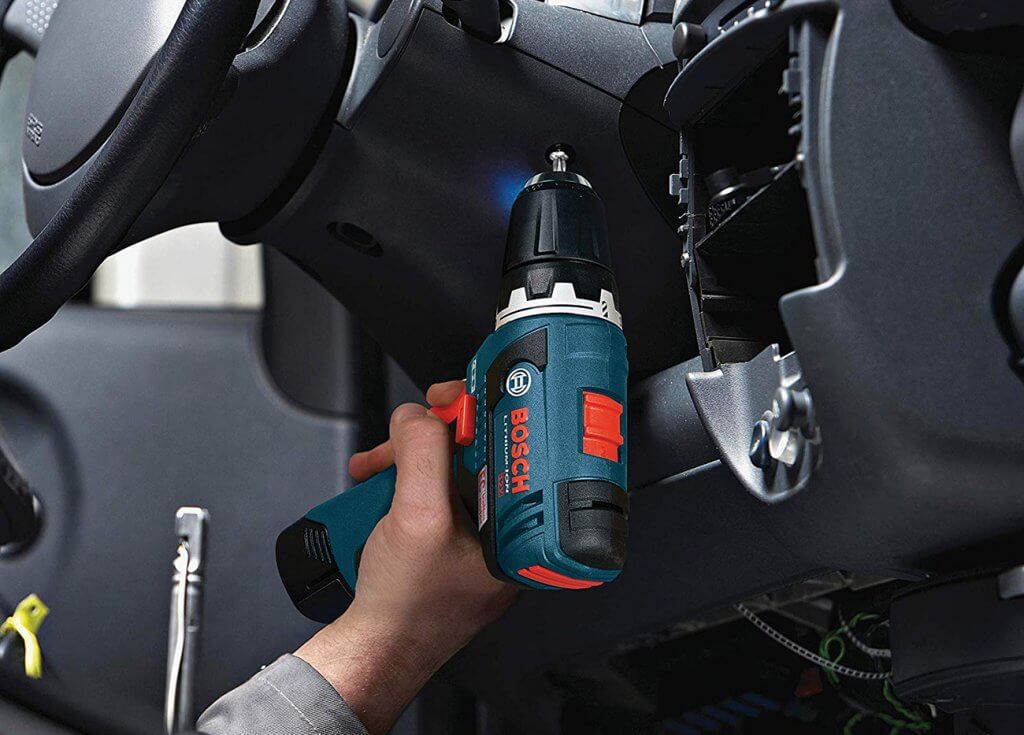 Bosch 12V MAX (PS32-02) used in a car