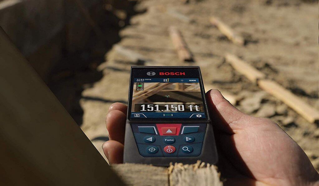 BOSCH GLM400CL on construction site