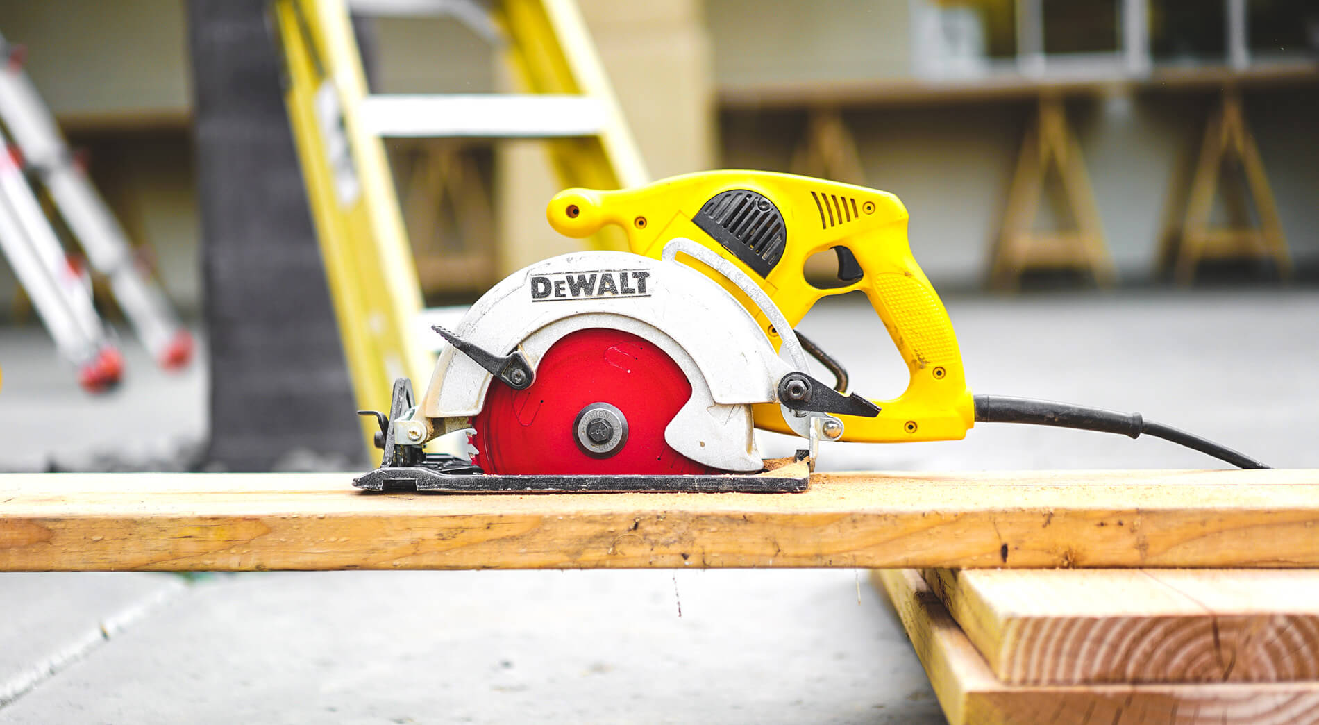 Circular Saw on 2x4 lumber