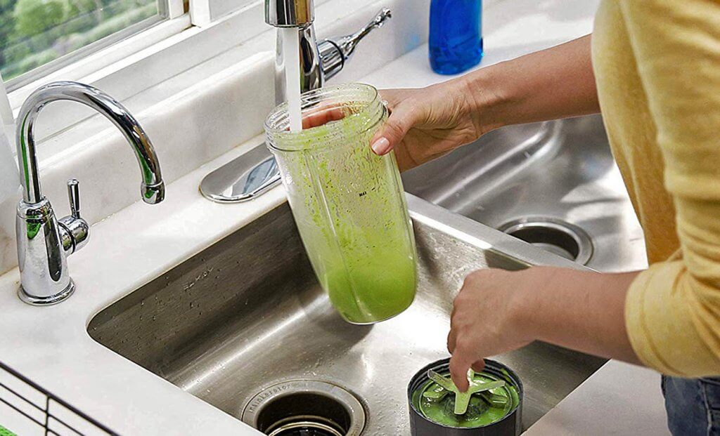Cleaning the NutriBullet