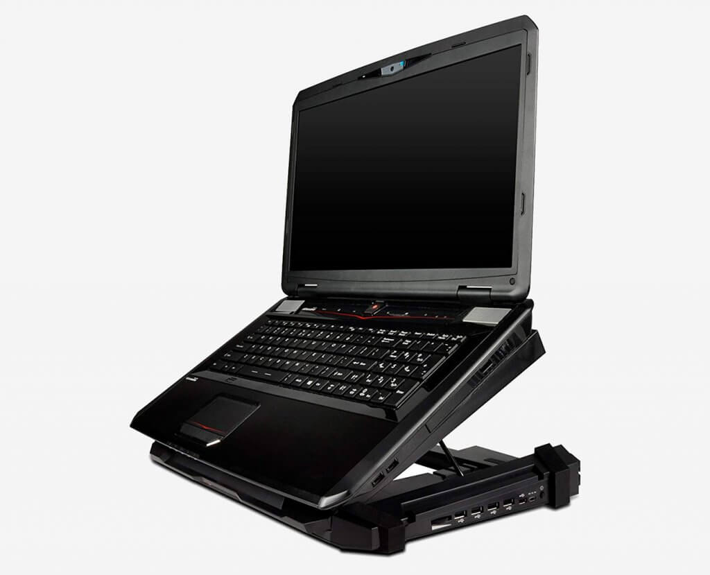 CM Storm SF-17 Gaming Laptop Cooling Stand with laptop