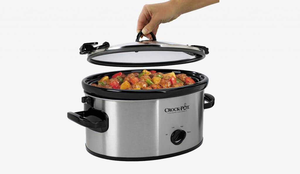 Crock-Pot Cook & Carry Manual Slow Cooker with meal inside
