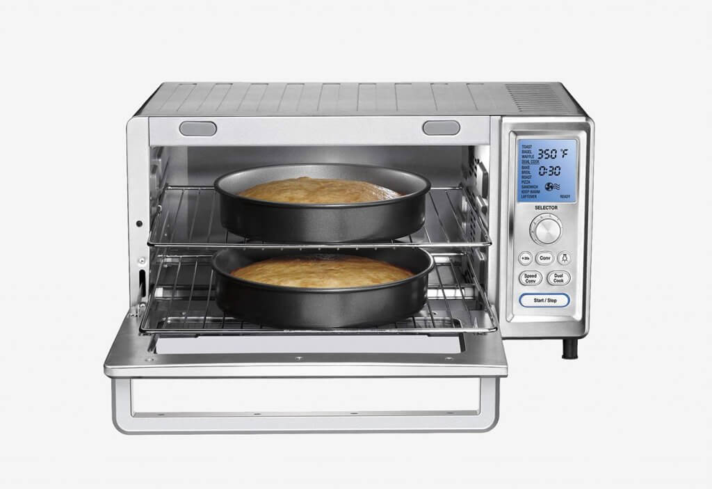 Cuisinart TOB-260N1 Chef's Convection Toaster Oven used for pie