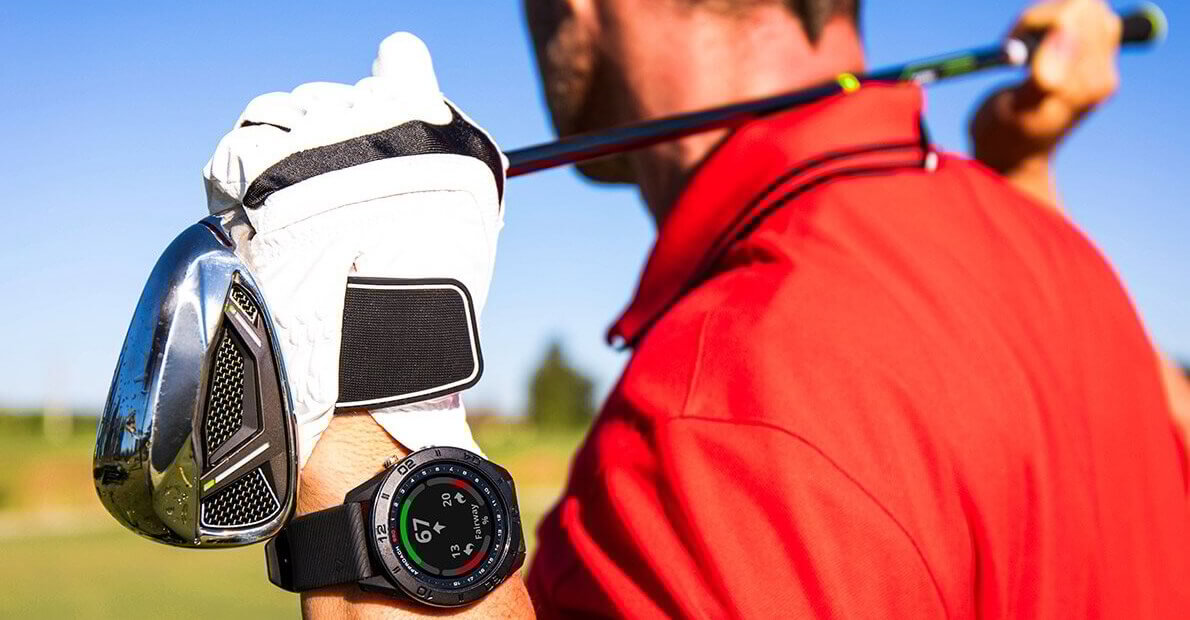 Garmin S60 worn by a golfer on the green