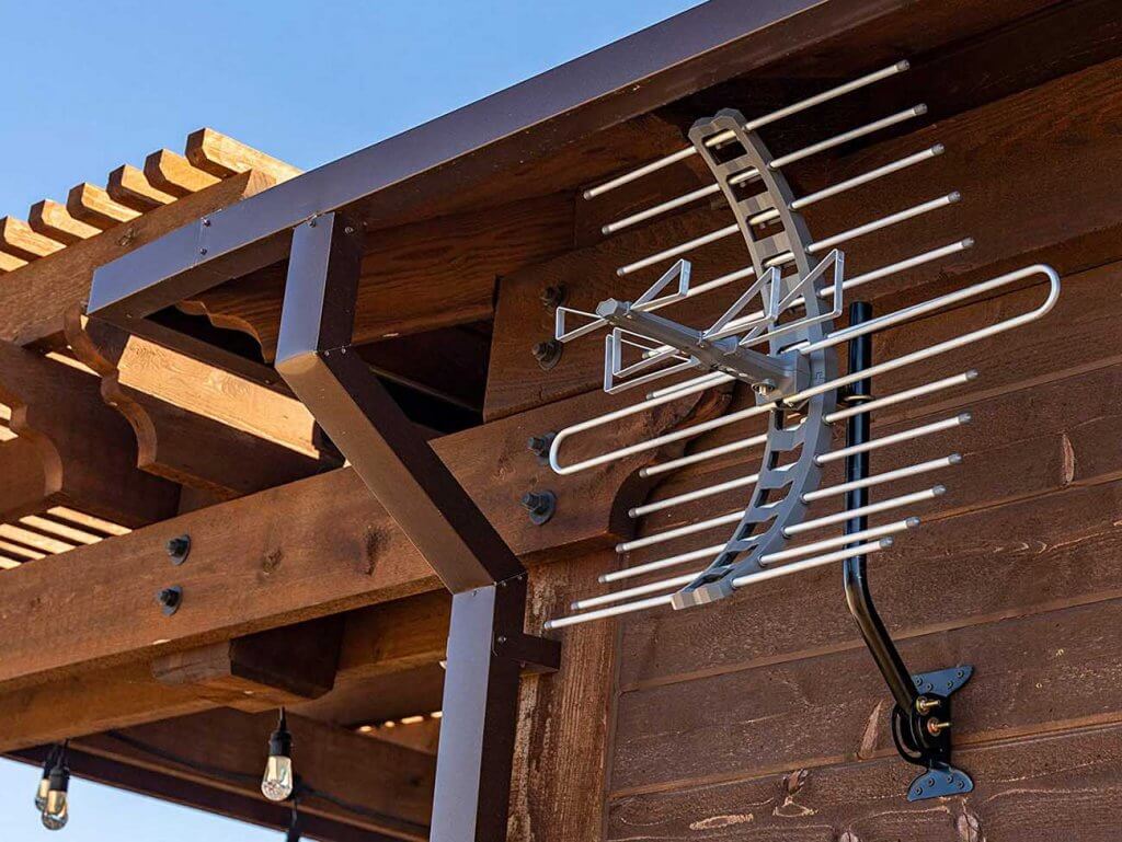 GE Pro Outdoor Long-Range TV Antenna