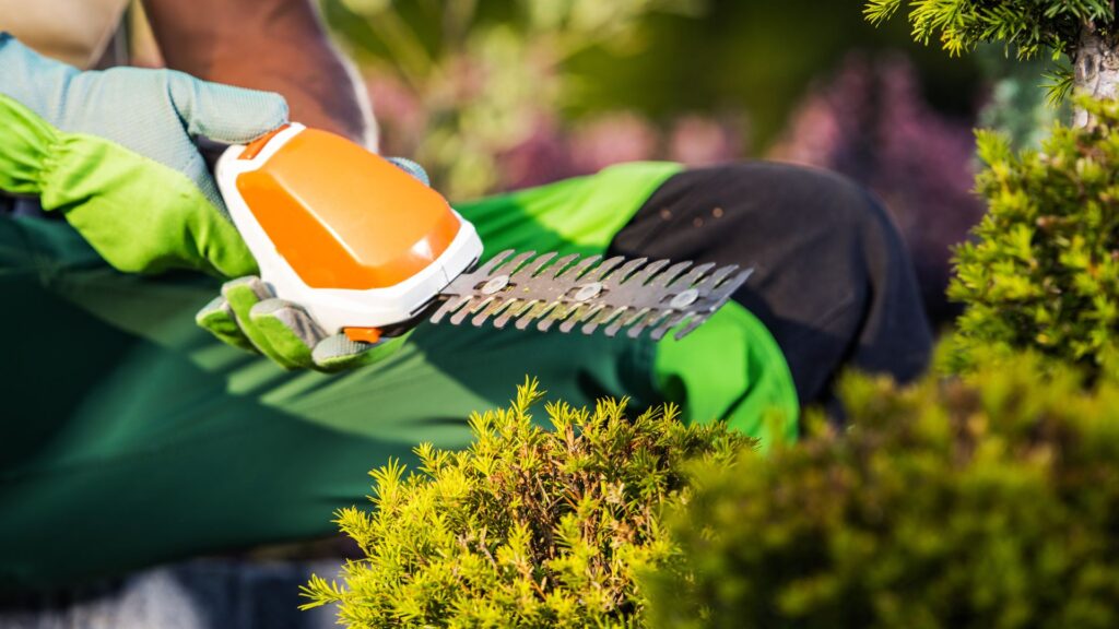 Hedge Trimmer Statistics