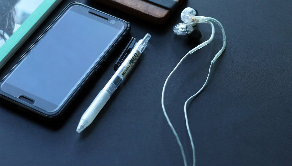 High Quality Earbuds with Mic
