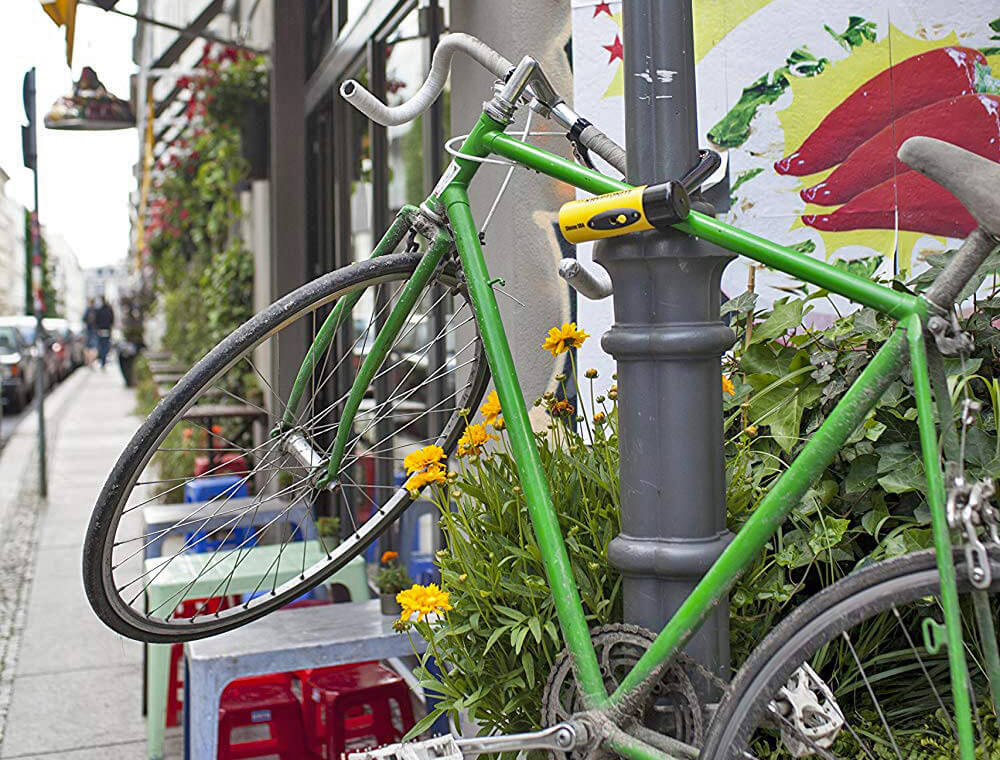 Kryptonite New York U-Lock used for locking bike in the city center