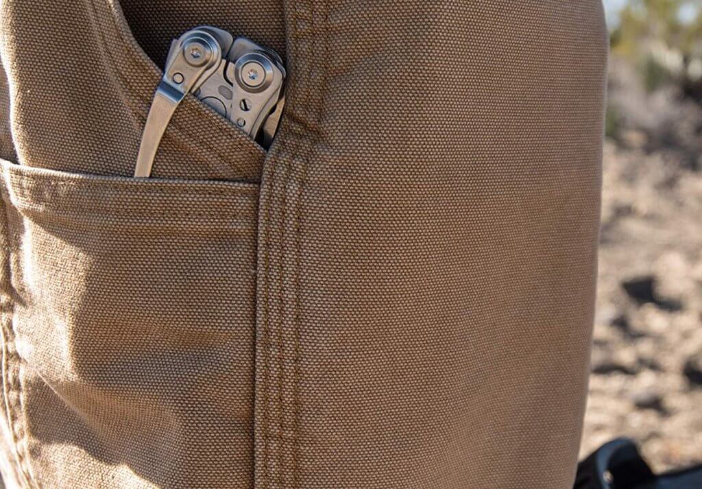 Leatherman Skeletool Multi-Tool in pocket