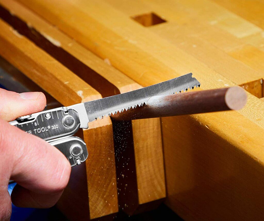 Leatherman Super Tool 300 saw