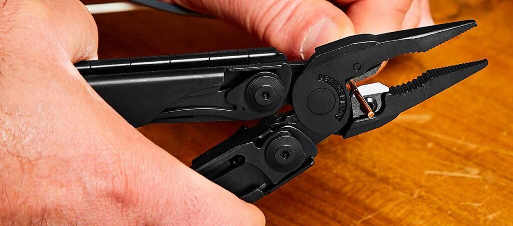 Leatherman Surge Multi-Tool wire cutter