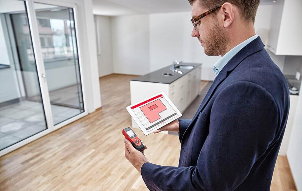 Leica Disto D1 used by real estate agent