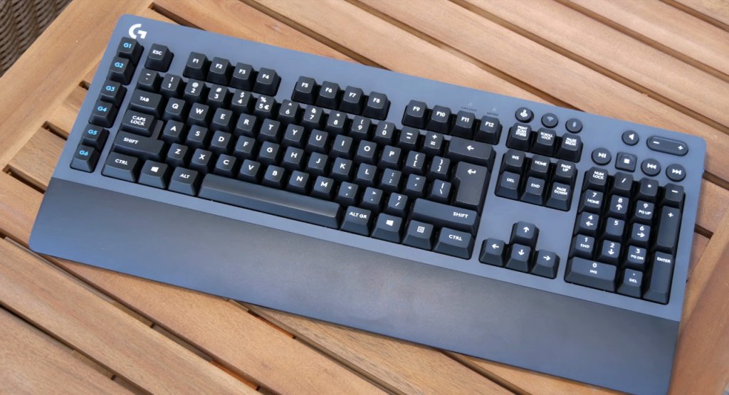 Logitech G613 unboxed
