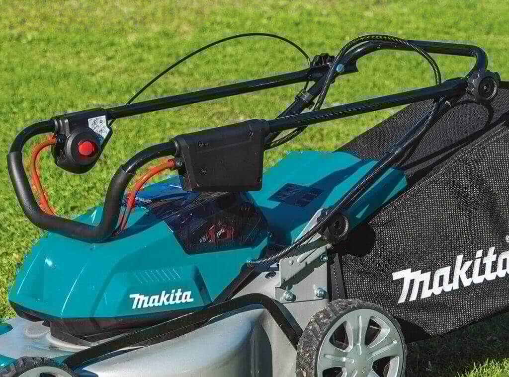 Makita XML03PT1 18-Volt Cordless Lawn Mower folded