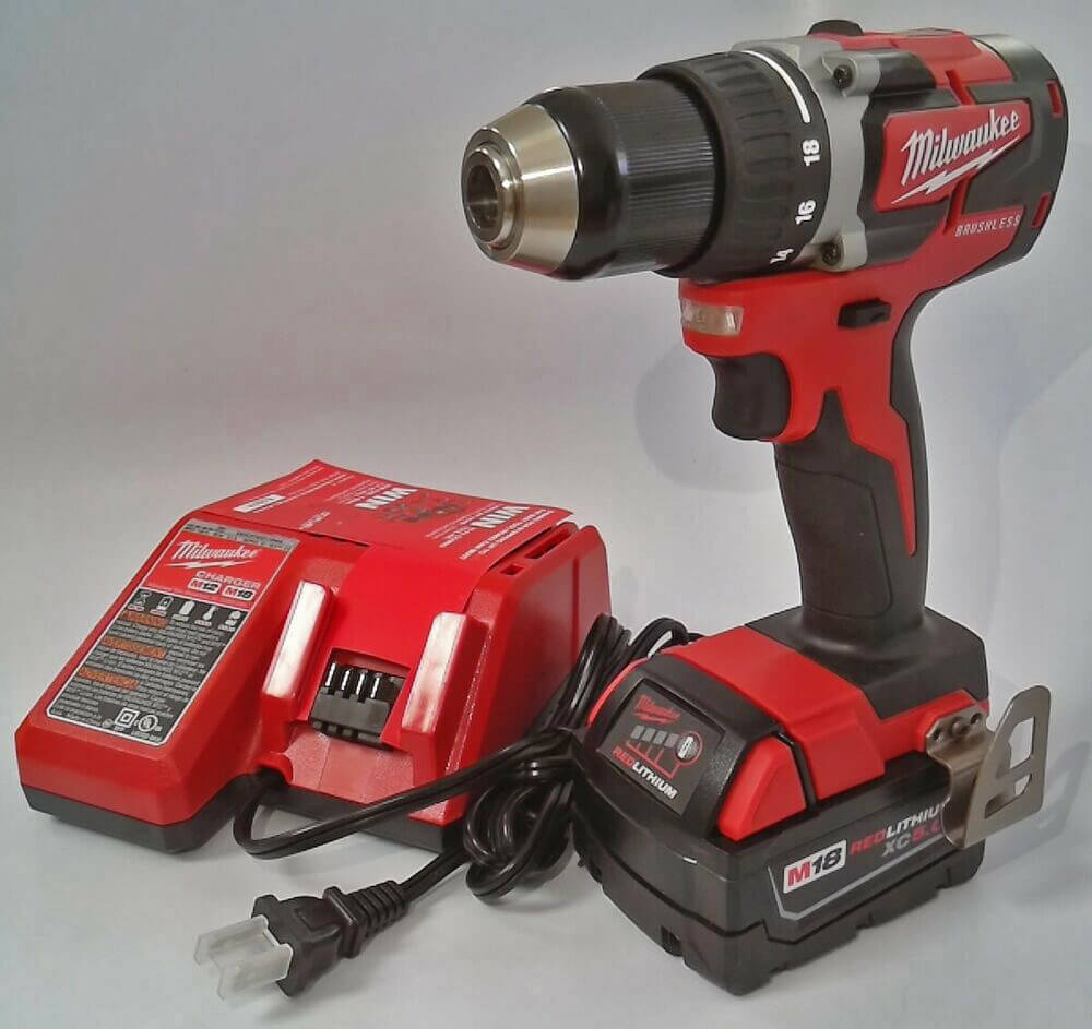 Milwaukee 18V Brushless Drill & Driver (M18 2801-20) unboxed