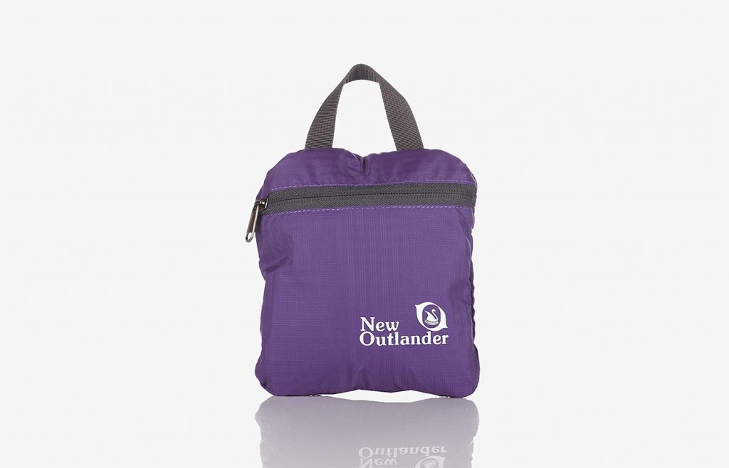 Outlander Ultra Lightweight Daypack in travel pouch