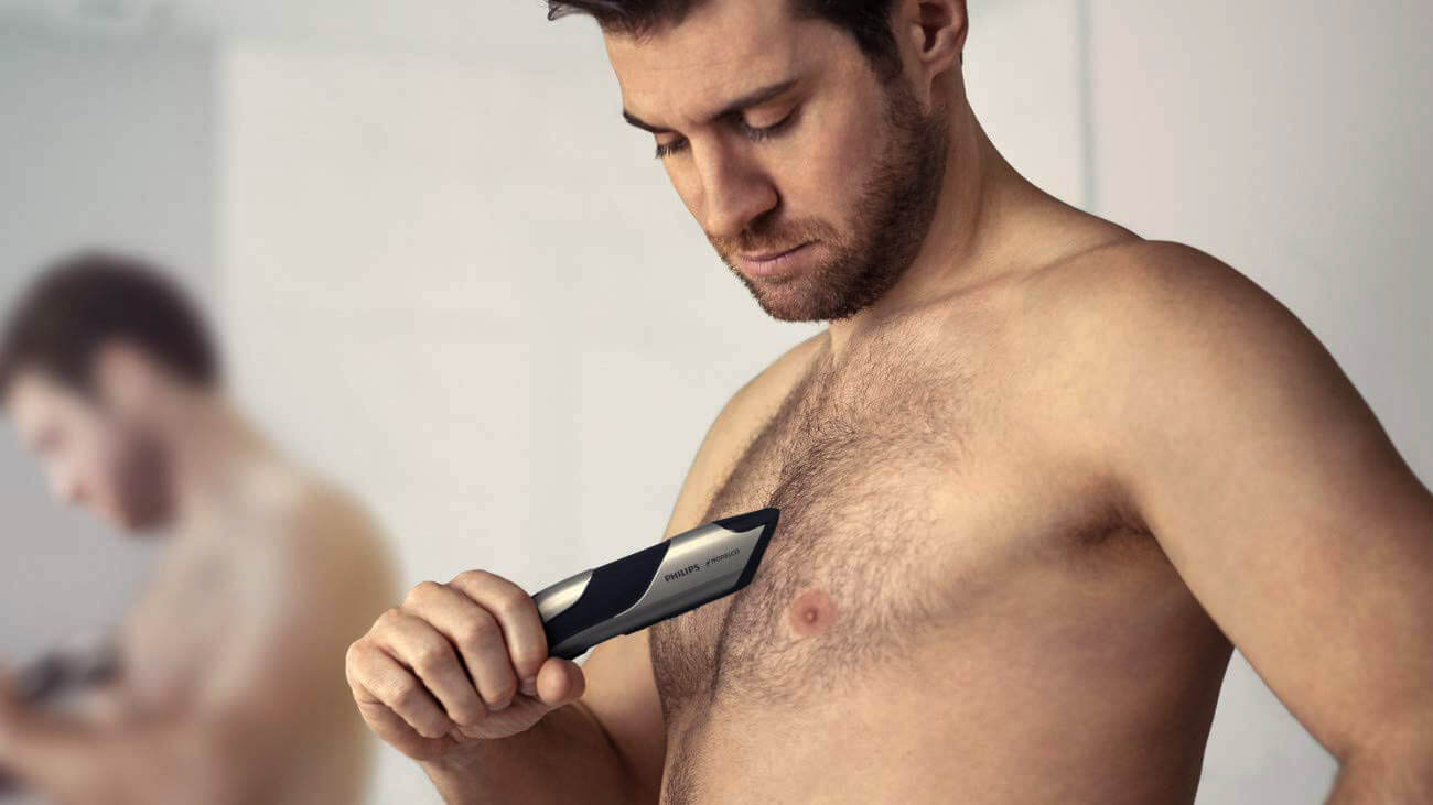 Philips Norelco Bodygroom Series 7000 used for trimming