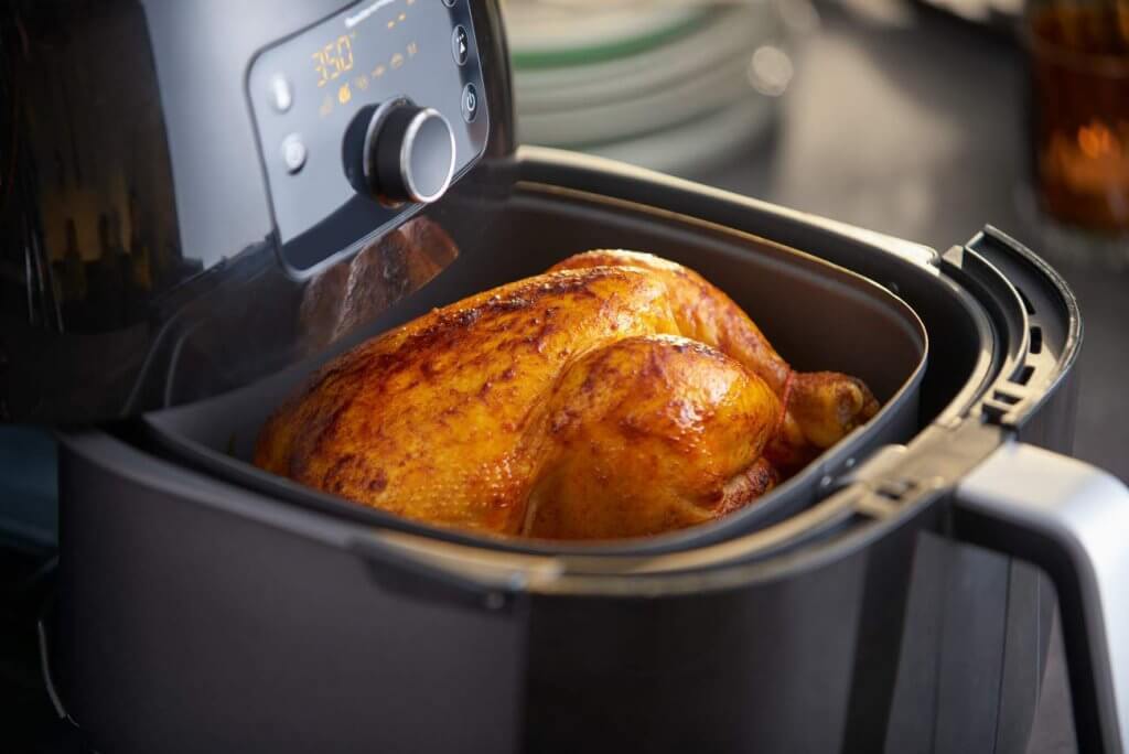 Roasted chicken in the Philips Premium Digital Air fryer XXL