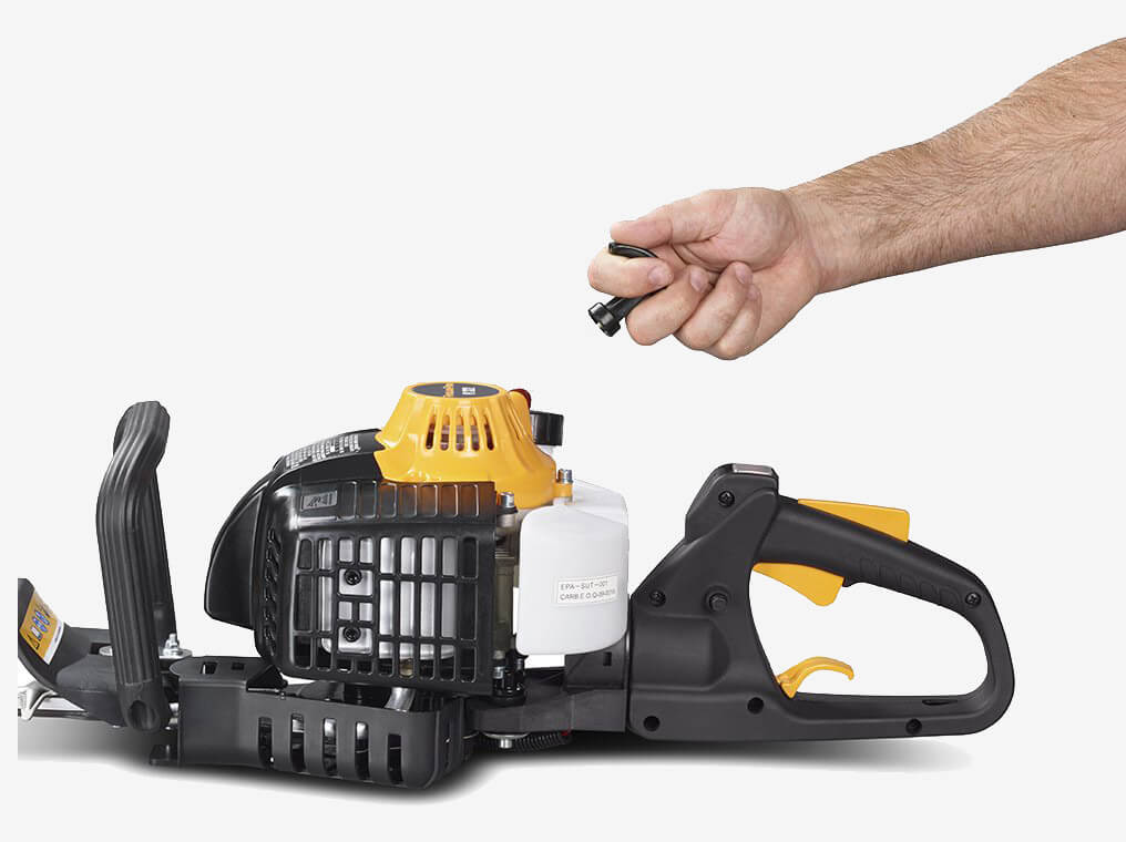 Poulan Pro PR2322 Hedge Trimmer close-up