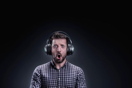 Razer Nari Ultimate wireless gaming headset