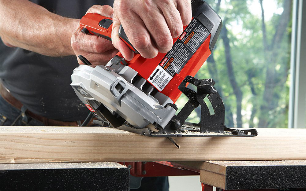SKIL 5280-01 Circular Saw angled cut