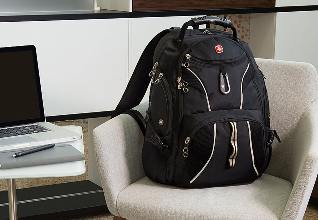 SwissGear Travel Gear 1900 in the office