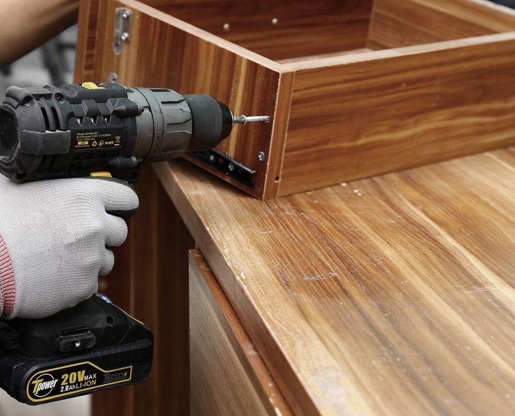 TECCPO 20V Power Drill used for wood working