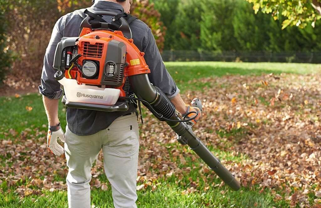 Leaf Blower in the garden
