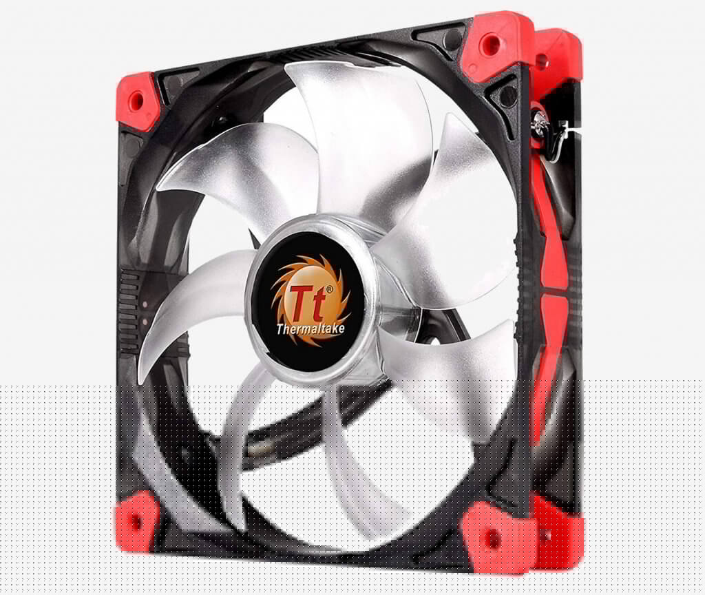 Thermaltake Luna CL-F009-PL12BU-A turned off