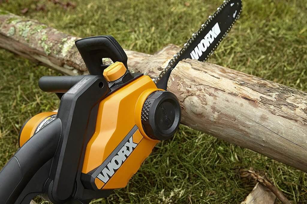 WORX WG303.1 Electric Chainsaw stuck in log