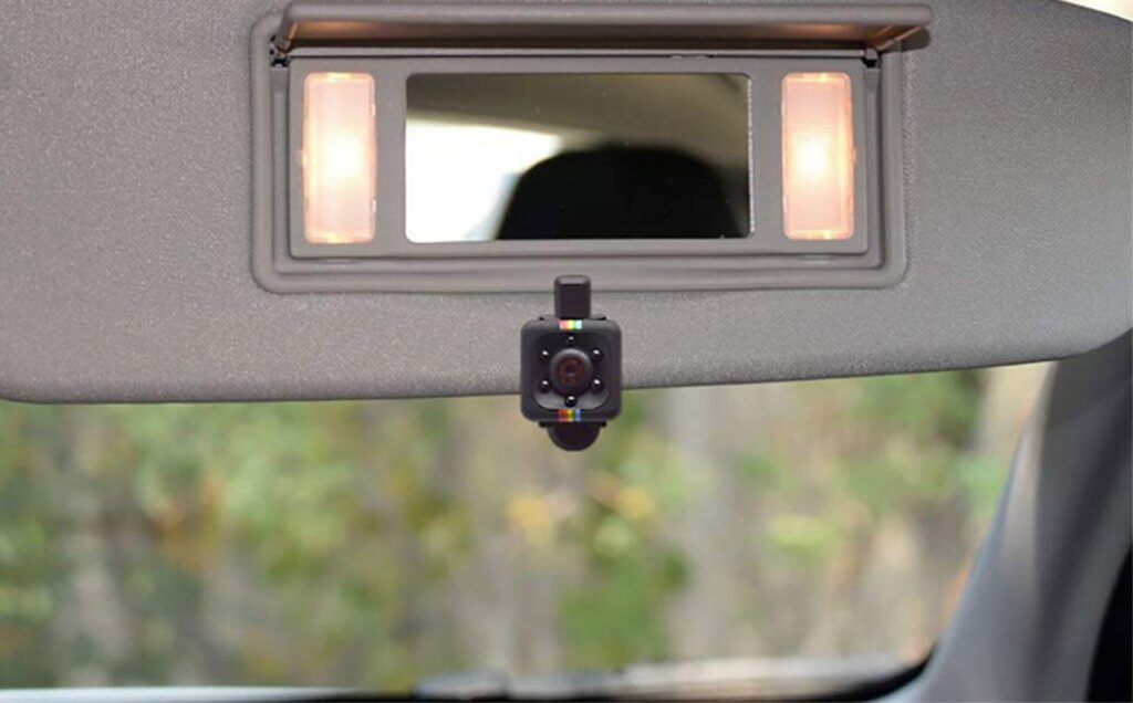 Zohulu 1080P Mini Wireless Spy Hidden Camera in car