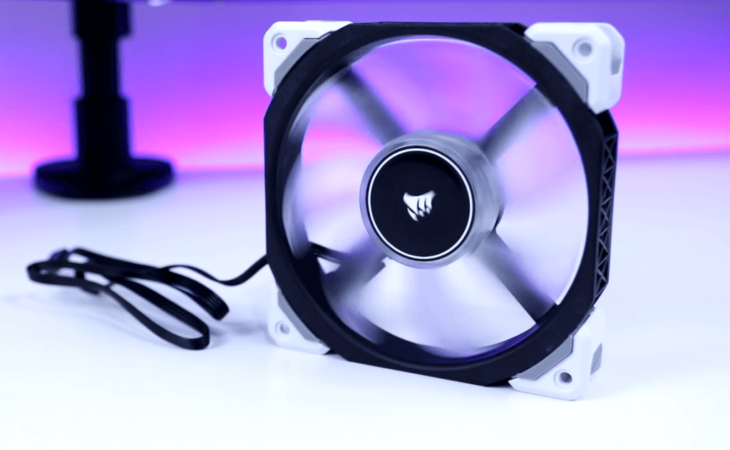 Corsair ML120 Pro LED spinning