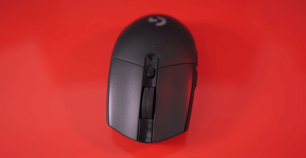 Logitech G305 Lightspeed top